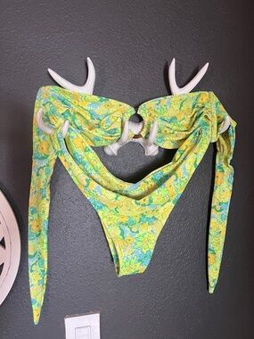 Kulani Kinis Yellow & Green Floral Bikini Top am bottom XL